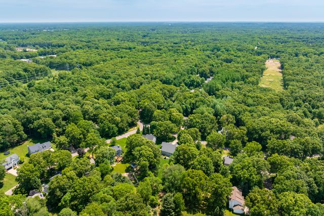 8514 Hathaway Road, Kalamazoo, MI 49009