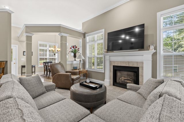 8514 Hathaway Road, Kalamazoo, MI 49009