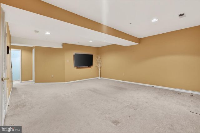 8813 RITCHBORO RD, District Heights, MD 20747