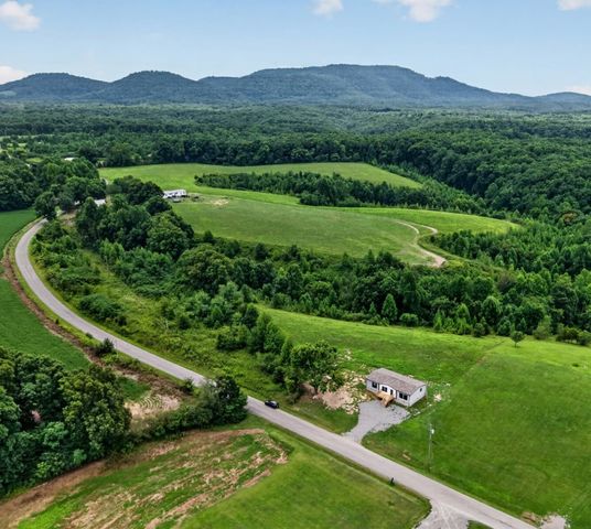 3021 Pea Ridge Rd, Liberty, TN 37095