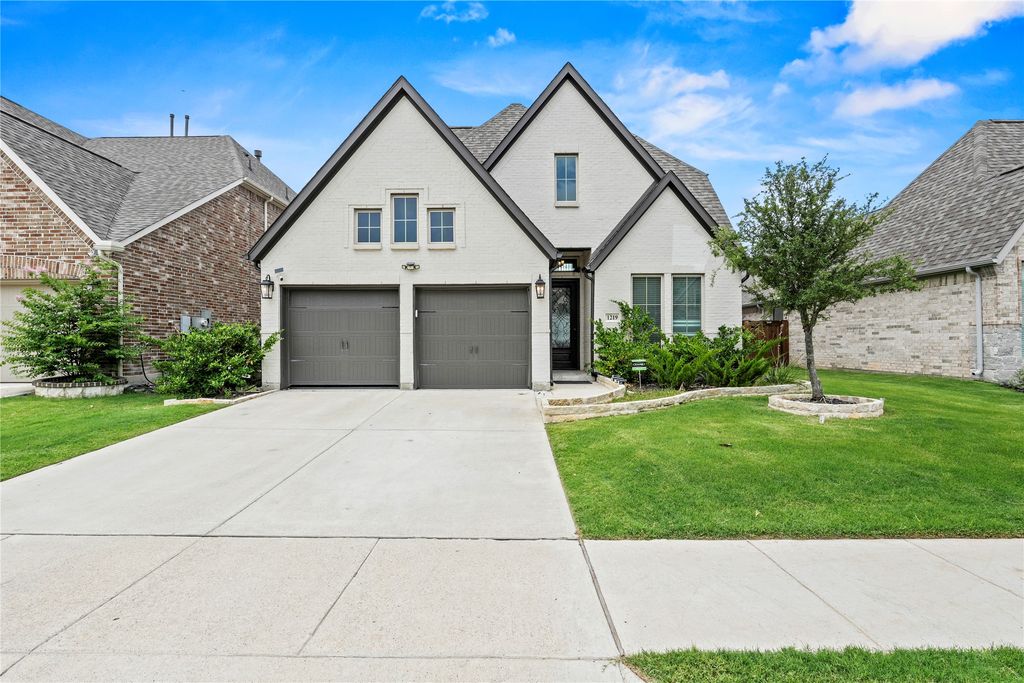 1219 Rushcroft Way, Forney, TX 75126