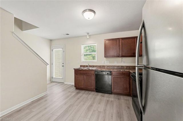 1168 Brooksridge Way, Whitsett, NC 27377