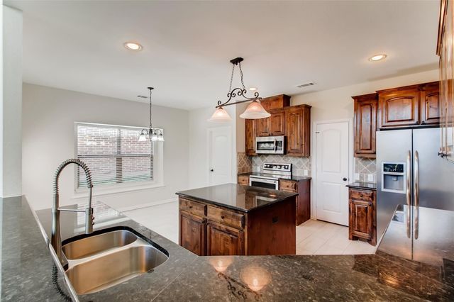 4008 Sioux Drive, Mckinney, TX 75071