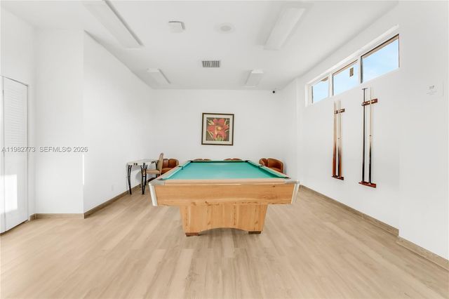 1865 S Ocean Dr 21C, Hallandale Beach, FL 33009