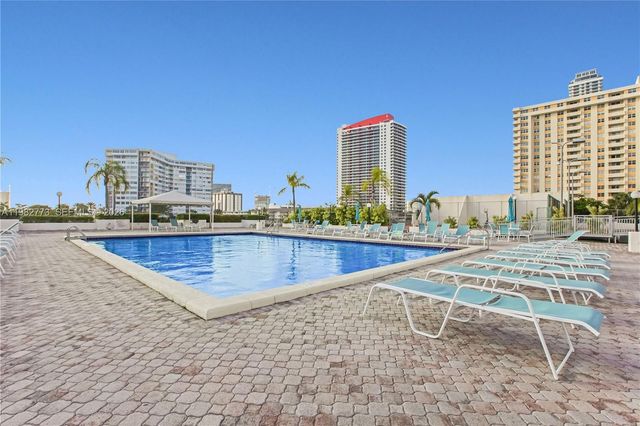 1865 S Ocean Dr 21C, Hallandale Beach, FL 33009