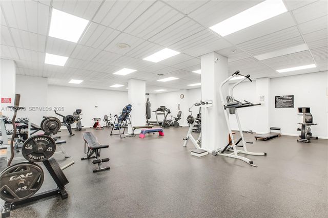 1865 S Ocean Dr 21C, Hallandale Beach, FL 33009