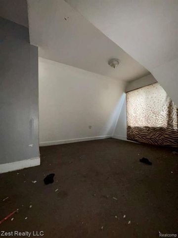 9206 Pinehurst Street, Detroit, MI 48204