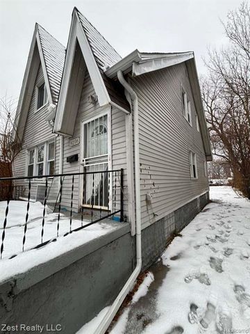 9206 Pinehurst Street, Detroit, MI 48204