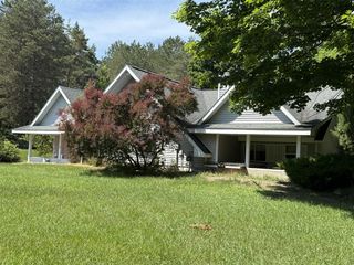 1210 Mountain Road, East Jordan, MI 49727