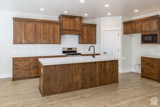 156 N SHERWOOD DR, Providence, UT 84332