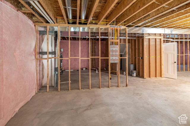 156 N SHERWOOD DR, Providence, UT 84332