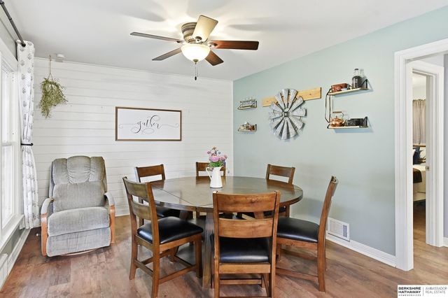 905 Hopkins Drive, Bellevue, NE 68005