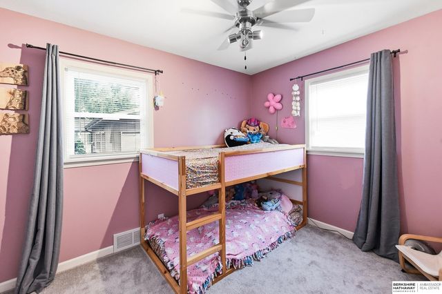 905 Hopkins Drive, Bellevue, NE 68005