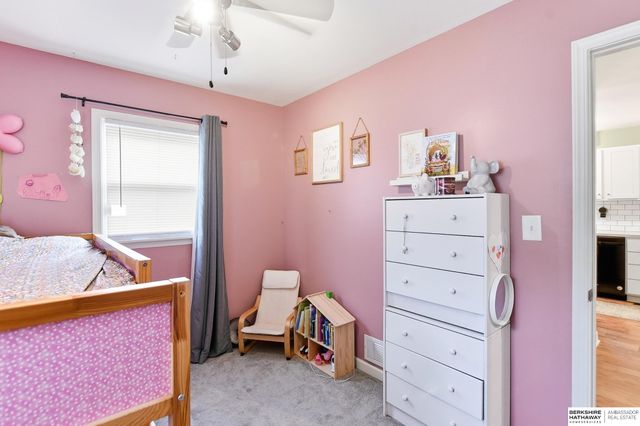 905 Hopkins Drive, Bellevue, NE 68005