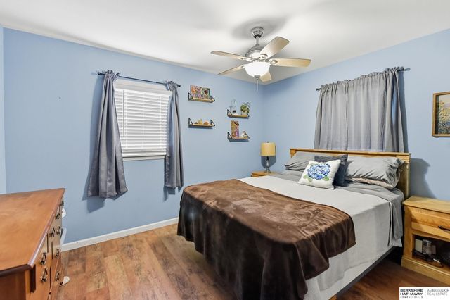 905 Hopkins Drive, Bellevue, NE 68005