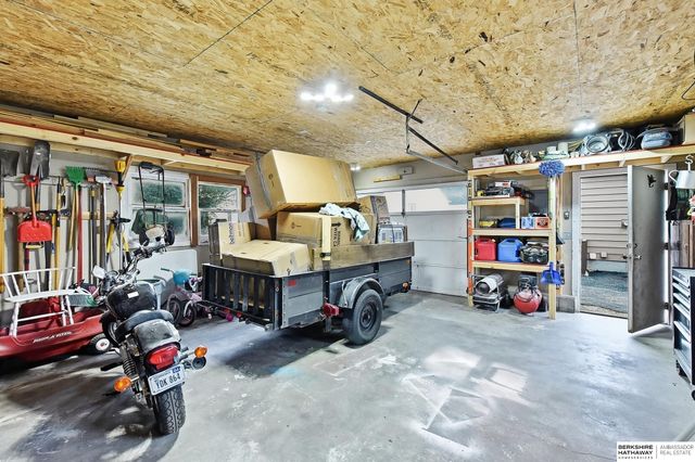 905 Hopkins Drive, Bellevue, NE 68005