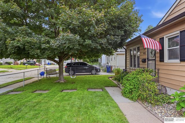 905 Hopkins Drive, Bellevue, NE 68005