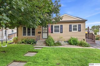 905 Hopkins Drive, Bellevue, NE 68005