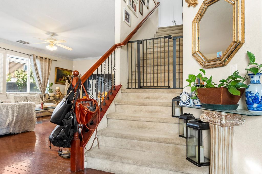 Image 19 of property listing at 512 Peach Drive, Chowchilla, CA 93610