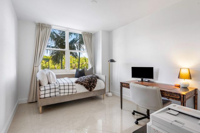 700 E Boynton Beach Boulevard 202, Boynton Beach, FL 33435