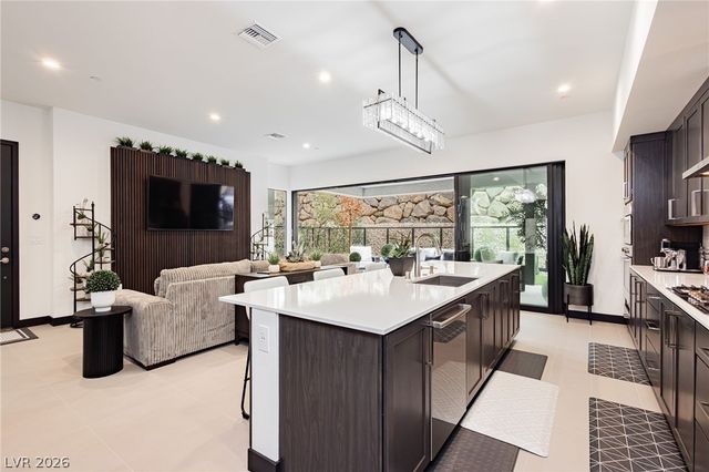 13 Promenade Isle Lane, Henderson, NV 89011