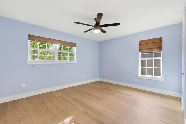 6722 Kingsbury Drive, Dallas, TX 75231