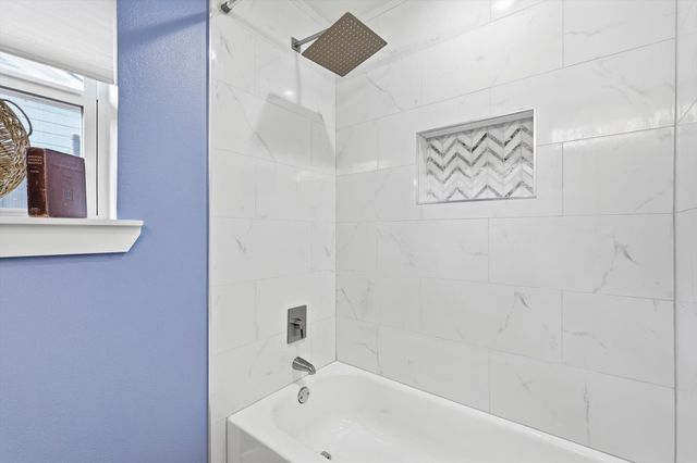 6722 Kingsbury Drive, Dallas, TX 75231