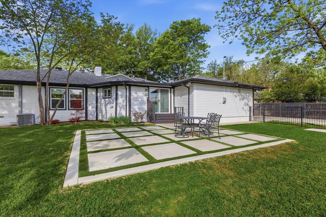 6722 Kingsbury Drive, Dallas, TX 75231