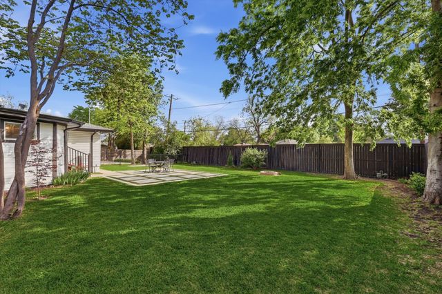 6722 Kingsbury Drive, Dallas, TX 75231