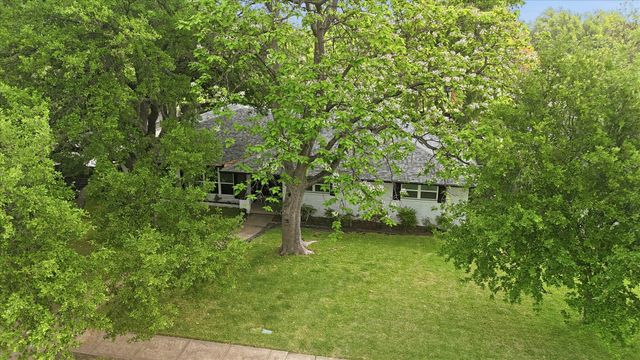 6722 Kingsbury Drive, Dallas, TX 75231