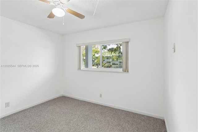 7887 Golf Cir Drive 203, Margate, FL 33063