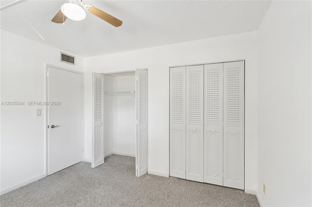 7887 Golf Cir Drive 203, Margate, FL 33063
