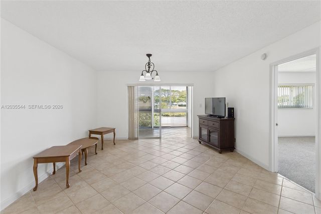 7887 Golf Cir Drive 203, Margate, FL 33063