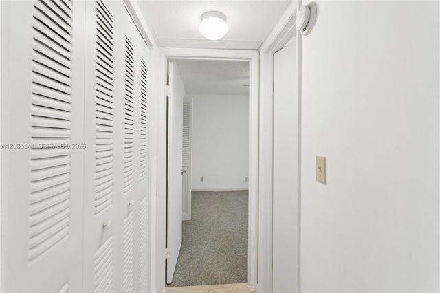 7887 Golf Cir Drive 203, Margate, FL 33063