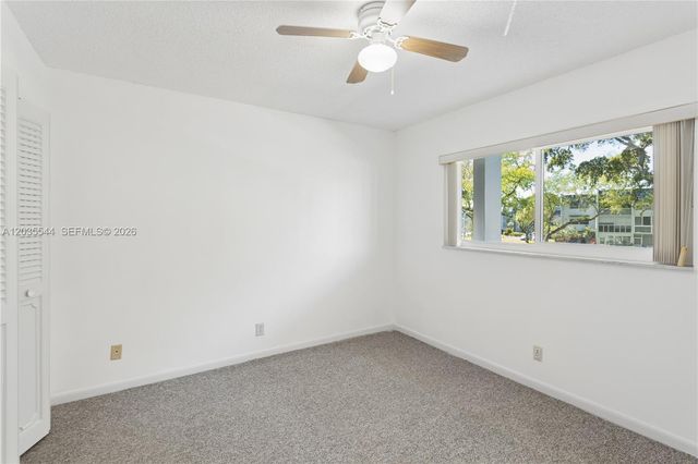 7887 Golf Cir Drive 203, Margate, FL 33063
