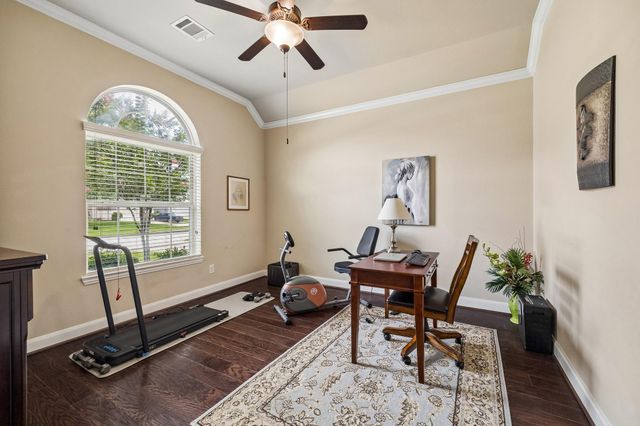 10835 Paula Bluff Lane, Cypress, TX 77433