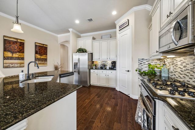 10835 Paula Bluff Lane, Cypress, TX 77433