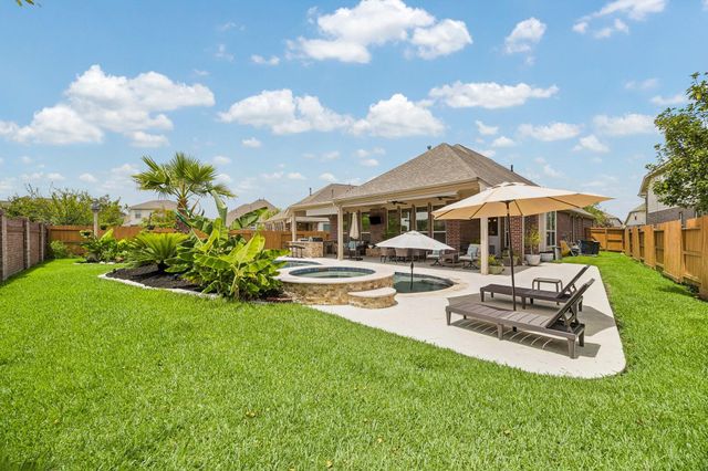 10835 Paula Bluff Lane, Cypress, TX 77433