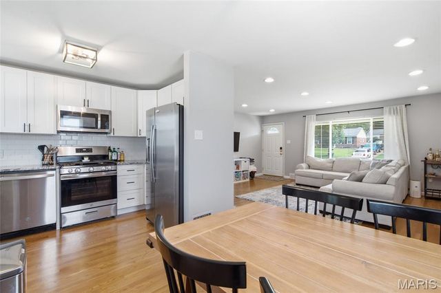 3838 Rainor Court, St Louis, MO 63116