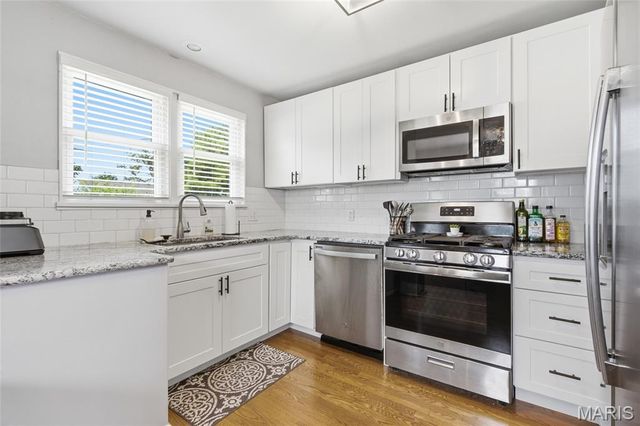 3838 Rainor Court, St Louis, MO 63116