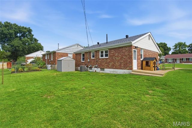 3838 Rainor Court, St Louis, MO 63116