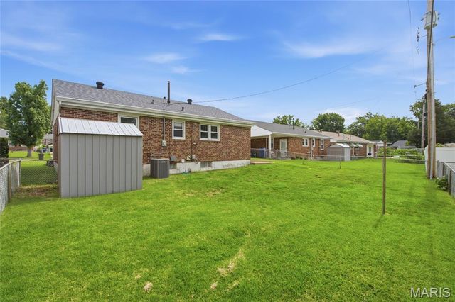 3838 Rainor Court, St Louis, MO 63116