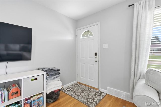 3838 Rainor Court, St Louis, MO 63116