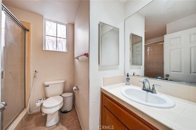 229 E 220th Street, Carson, CA 90745