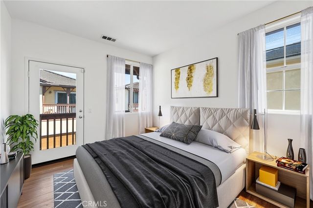 229 E 220th Street, Carson, CA 90745