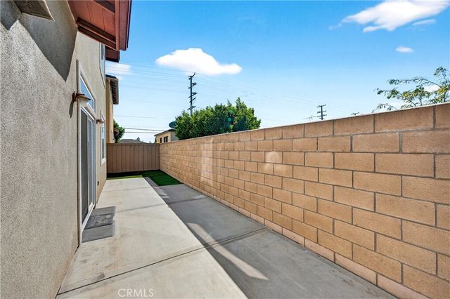 229 E 220th Street, Carson, CA 90745