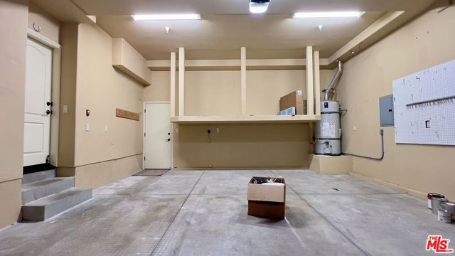 1011 Green Lane, Redondo Beach, CA 90278