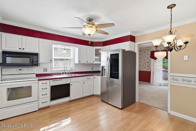 6922 Norlynn Dr, Louisville, KY 40228