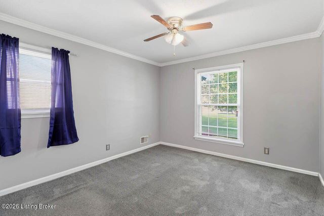 6922 Norlynn Dr, Louisville, KY 40228