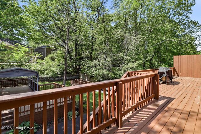 6922 Norlynn Dr, Louisville, KY 40228